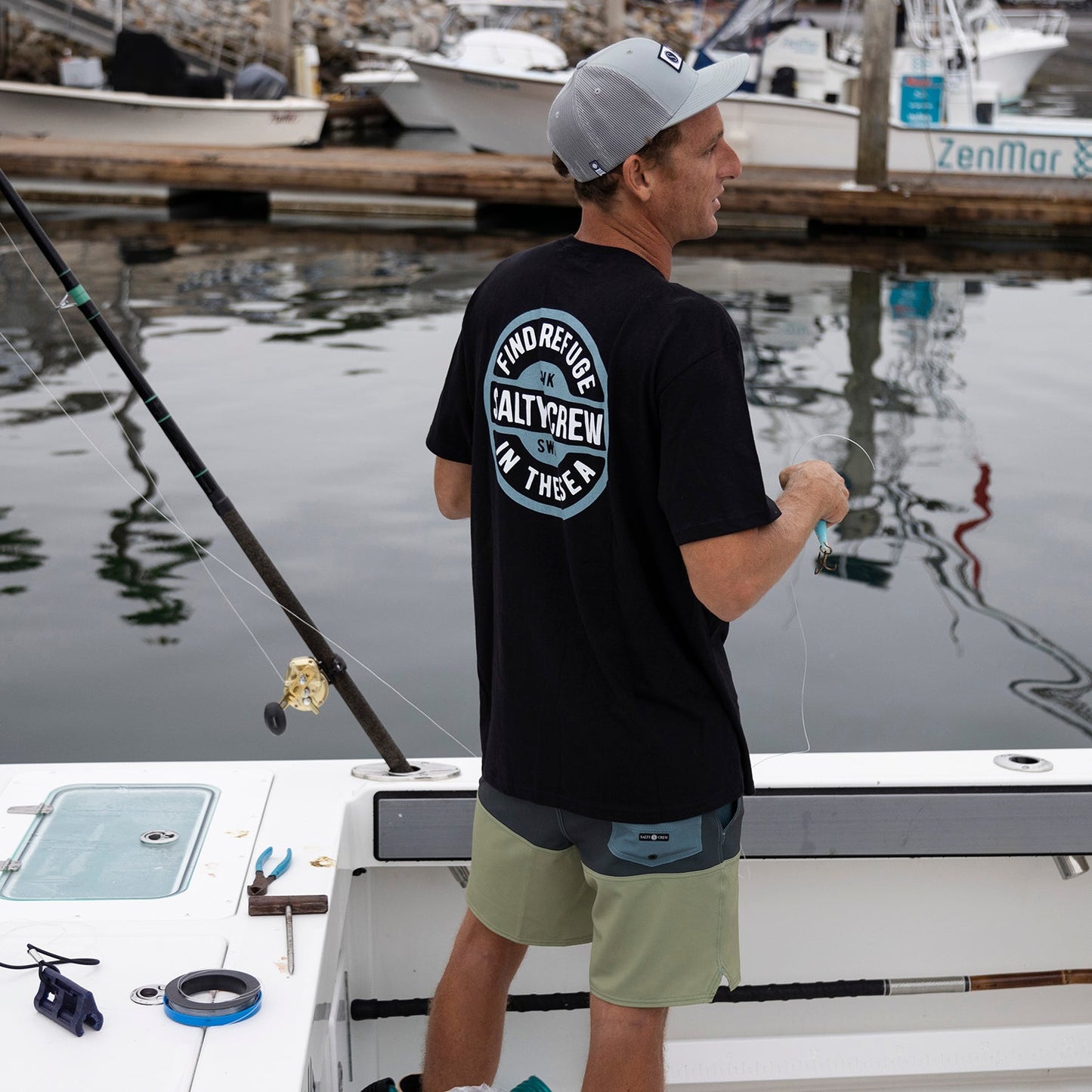 LANDING STANDARD S/S TEE - BLACK